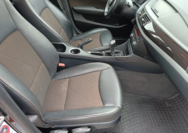 BMW X1 cena 40900 przebieg: 199300, rok produkcji 2012 z Nidzica małe 562